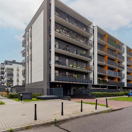 Cozy Apartment With Parking Bakalarska By Noclegi Renters Varsavia Esterno foto