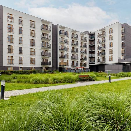 Cozy Apartment With Parking Bakalarska By Noclegi Renters Varsavia Esterno foto