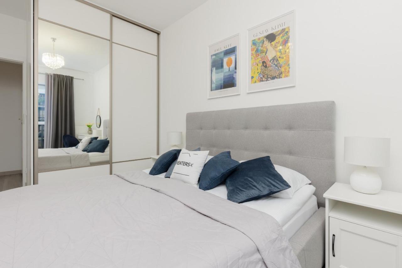 Cozy Apartment With Parking Bakalarska By Noclegi Renters Varsavia Esterno foto
